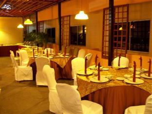 D Valley Hotel كوالا ليبيس المظهر الخارجي الصورة