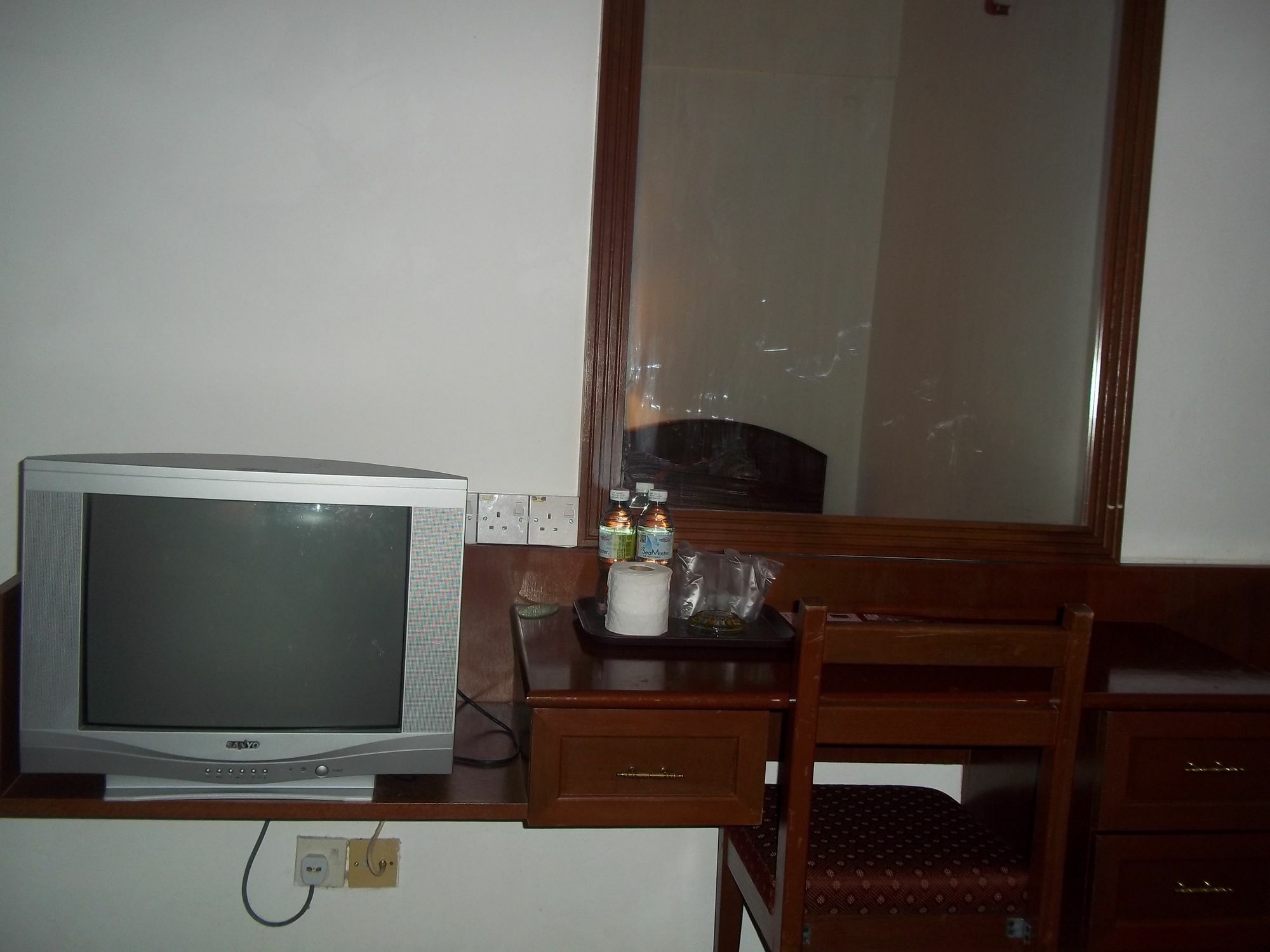 D Valley Hotel كوالا ليبيس المظهر الخارجي الصورة
